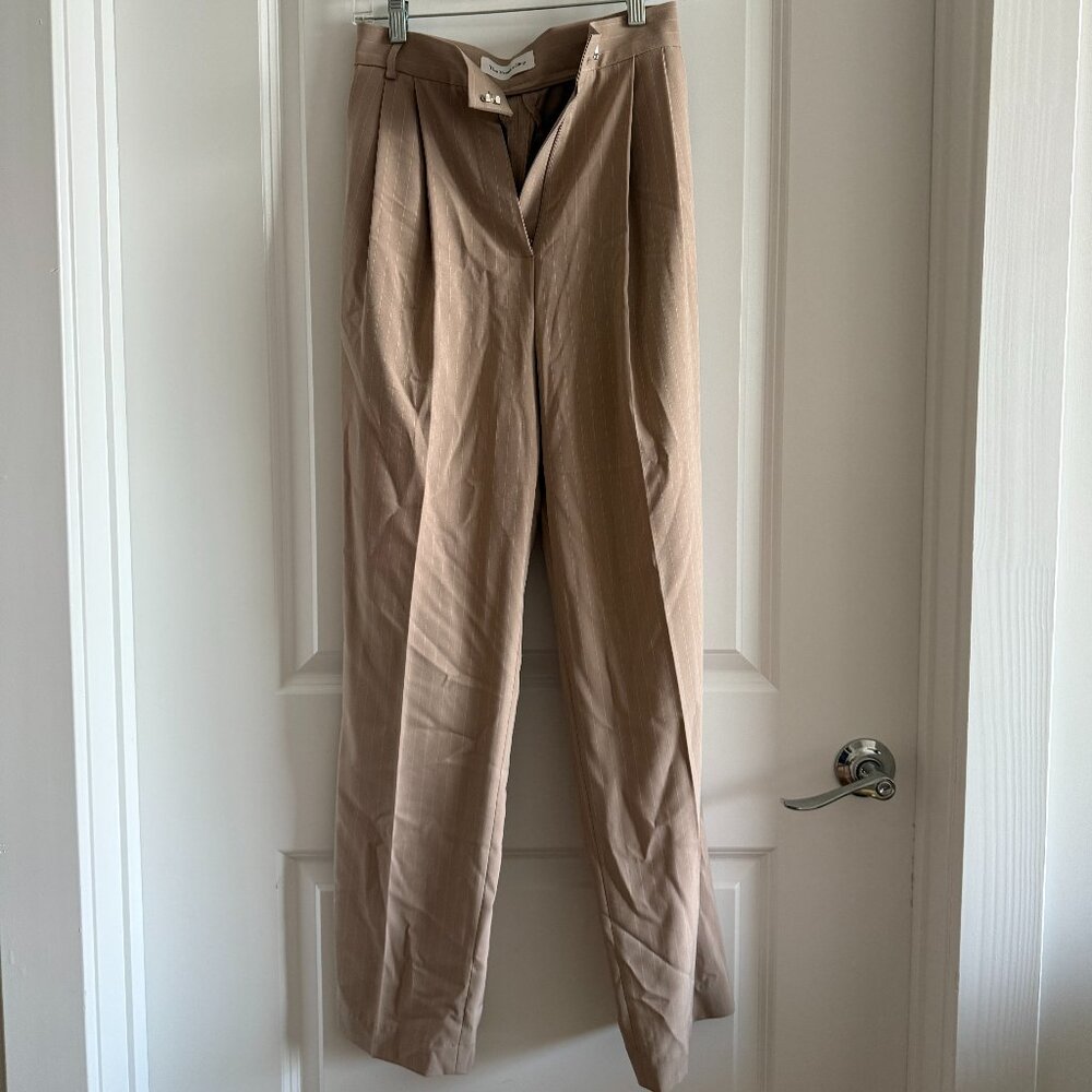THE FRANKIE SHOP Gelso pleated straight-leg pants Size XS